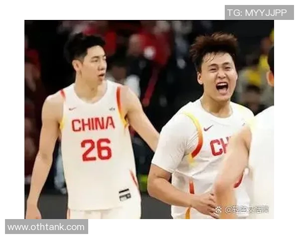 成都篮球队进攻体系解析:战术创新与团队配合的完美结合 成都篮球队进攻体系解析:战术创新与团队配合的完美结合