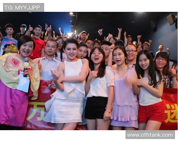 英国足球明星夜店狂欢尽显风采与魅力引发粉丝热议